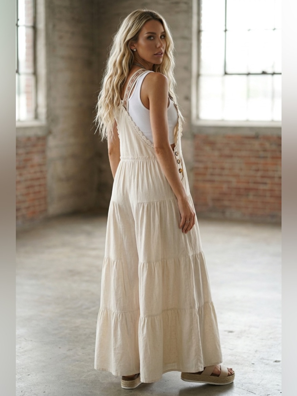 NWT Eesome Ruffle Tiered Boho Strap Festival Overalls Jumper Jumpsuit Ivory - Picture 4 of 5